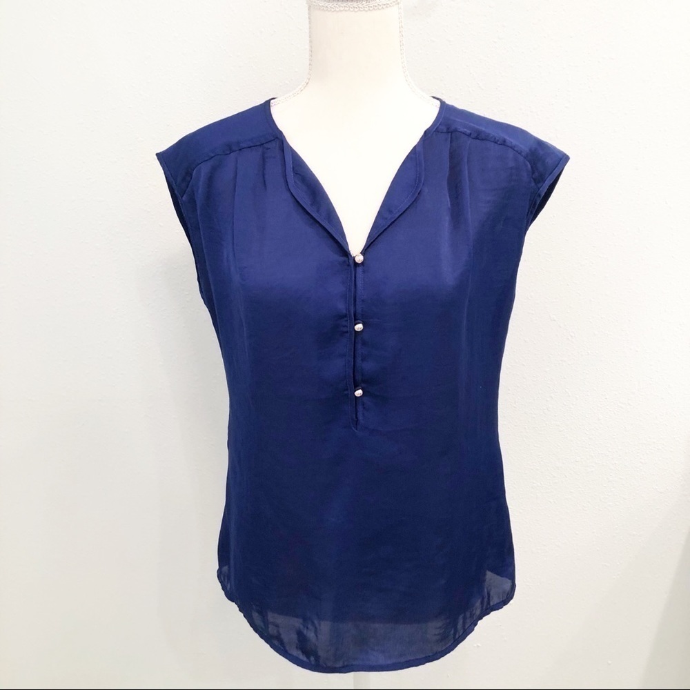 Limited blue blouse